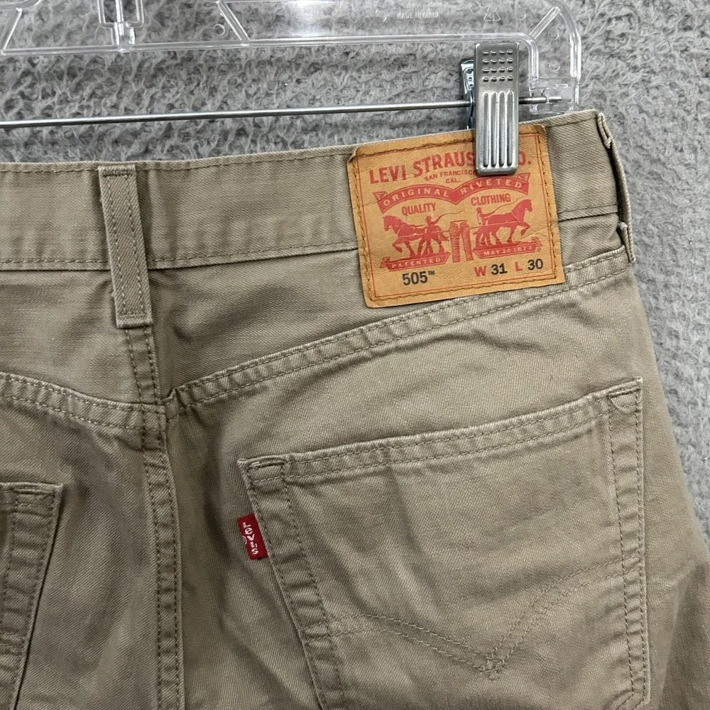 Levis Jeans Mens 31x30 Beige 505 Regular Straight American Work Wear Pants Adult
